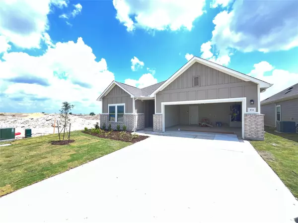 104 Dove LNDG, Jarrell, TX 76537
