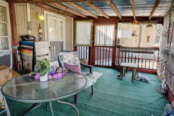 Bastrop, TX 78602,106 Lakewood DR