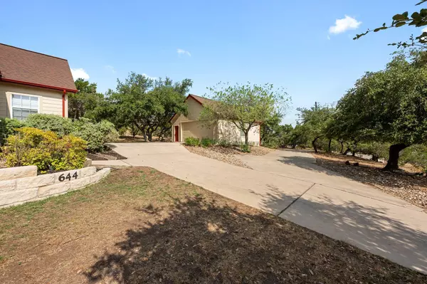 Spicewood, TX 78669,644 Newport DR