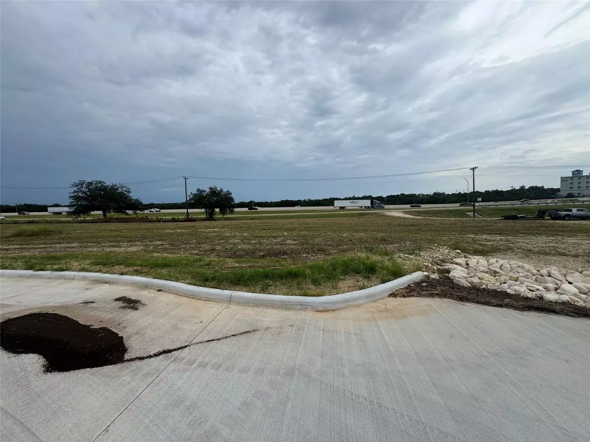 Salado, TX 76571,2305 Salado Center LOOP