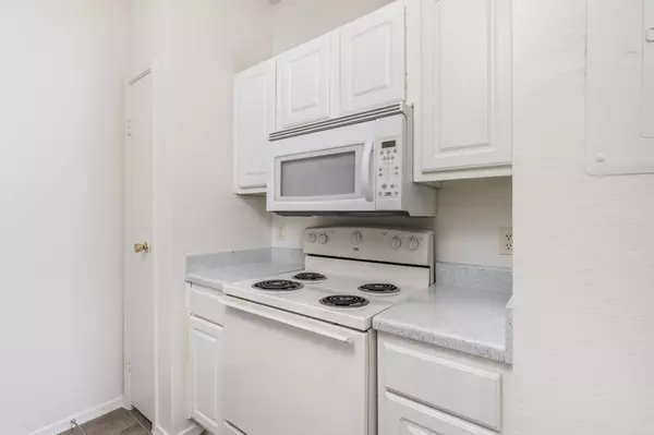 Austin, TX 78758,12166 Metric BLVD #230