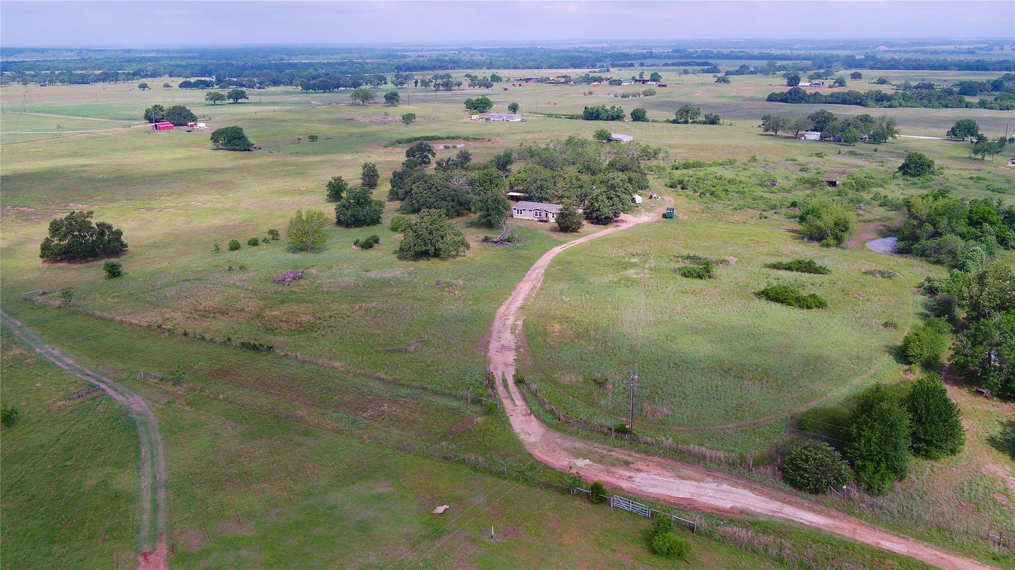 Rockdale, TX 76567,204 Country LN