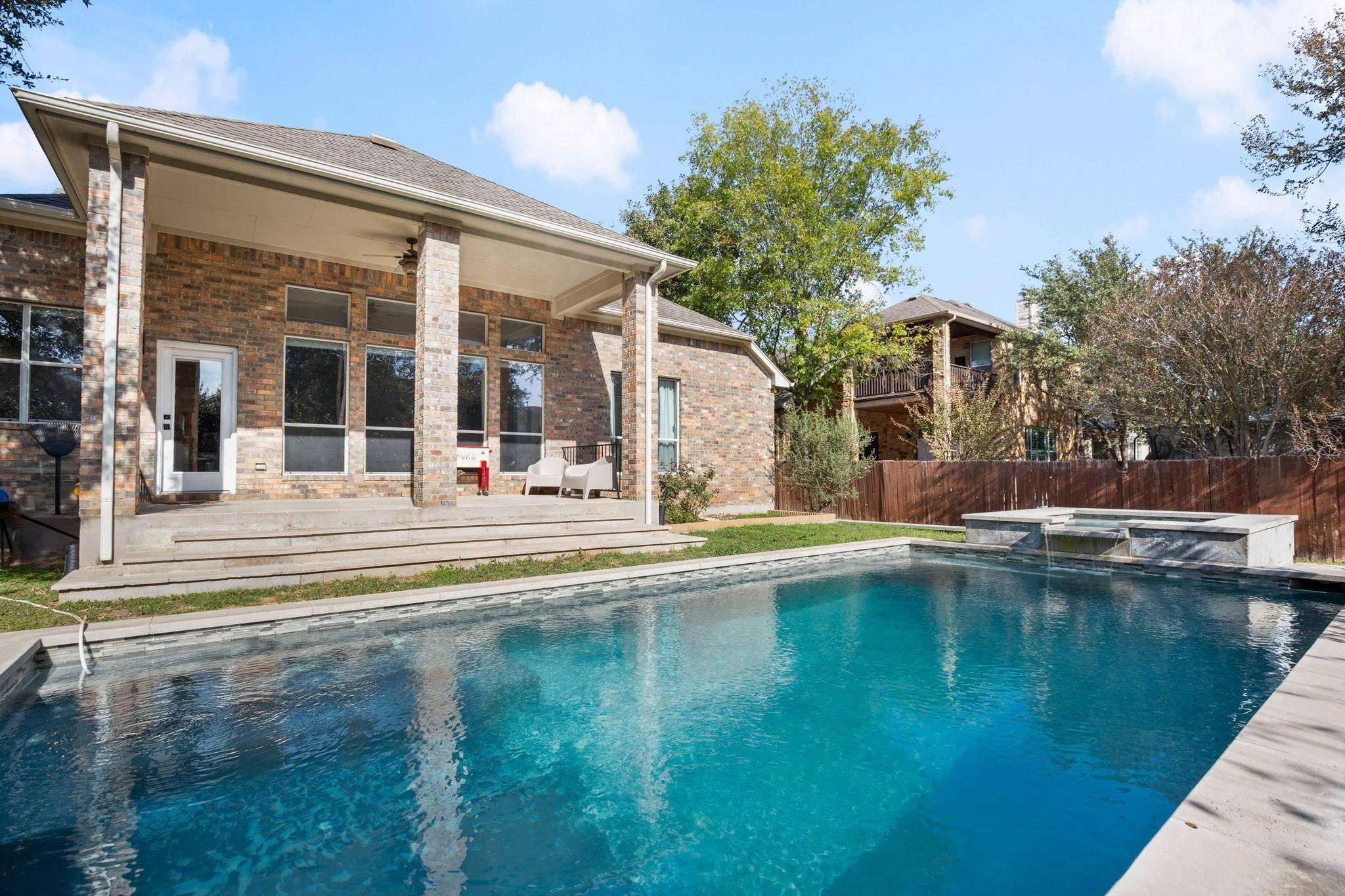 7017 Viridian LN, Austin, TX 78739