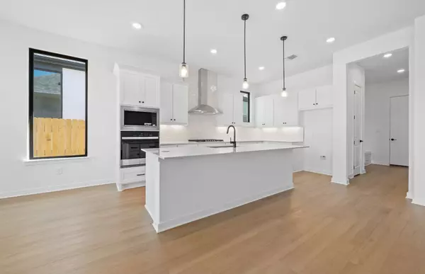 Kyle, TX 78640,390 Muddy Creek WAY