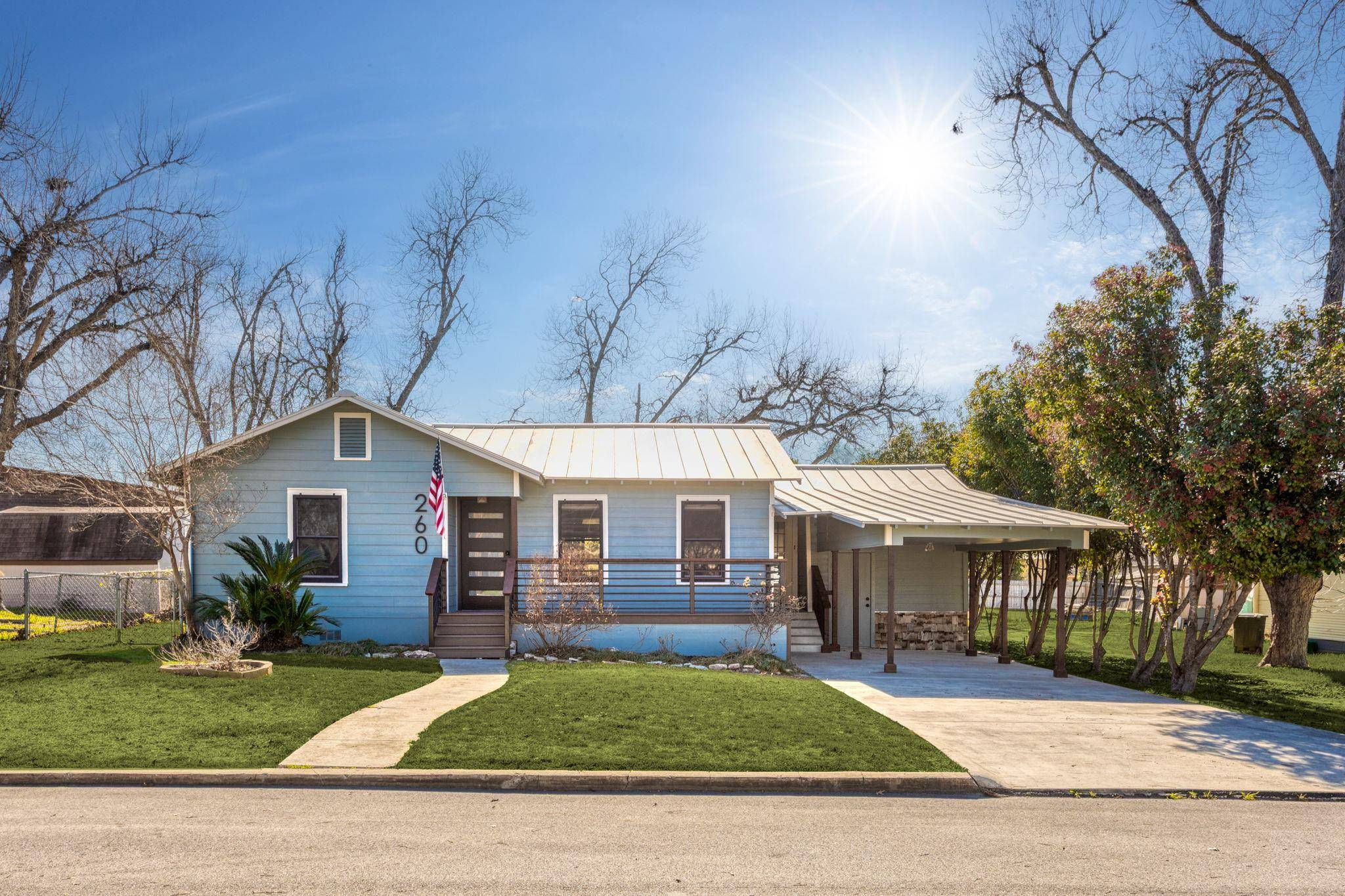 New Braunfels, TX 78130,260 S Hickory Ave