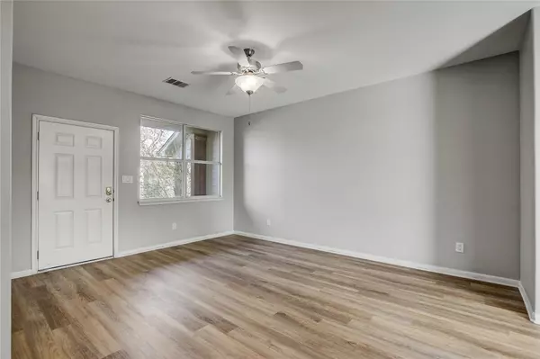 Austin, TX 78745,512 Eberhart LN #1207