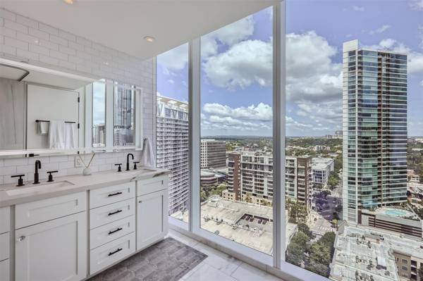 301 West Ave #2101, Austin, TX 78701