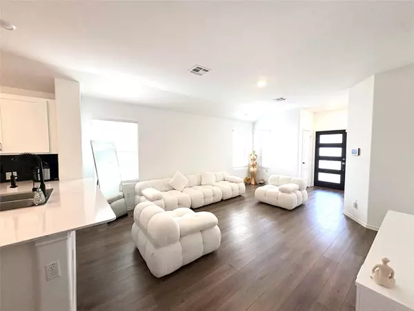 Hutto, TX 78634,322 Canley LOOP