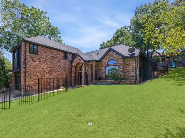 3911 Dry Creek DR, Austin, TX 78731