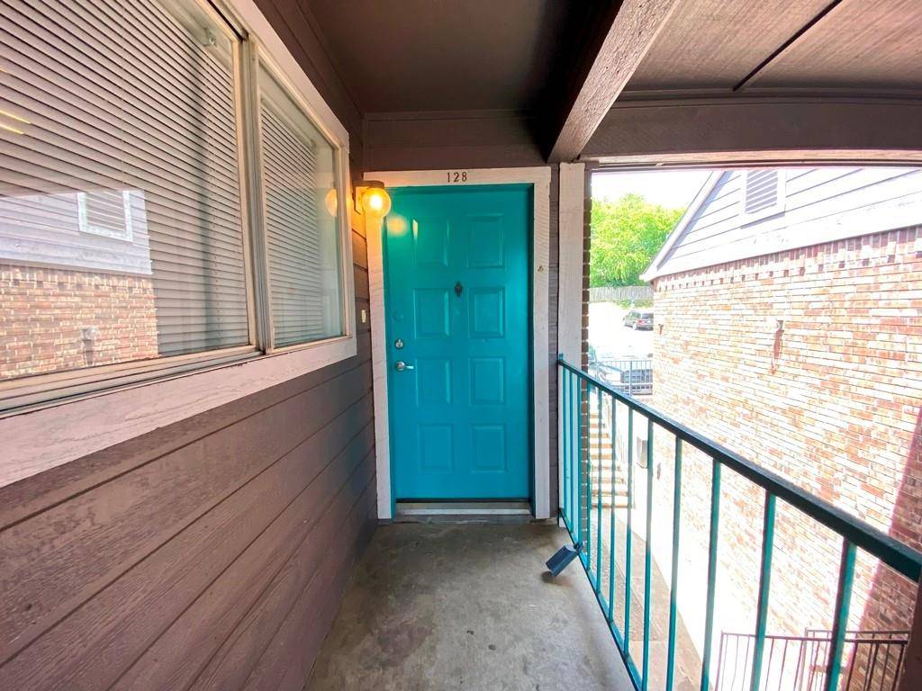 1840 Burton DR #128, Austin, TX 78741