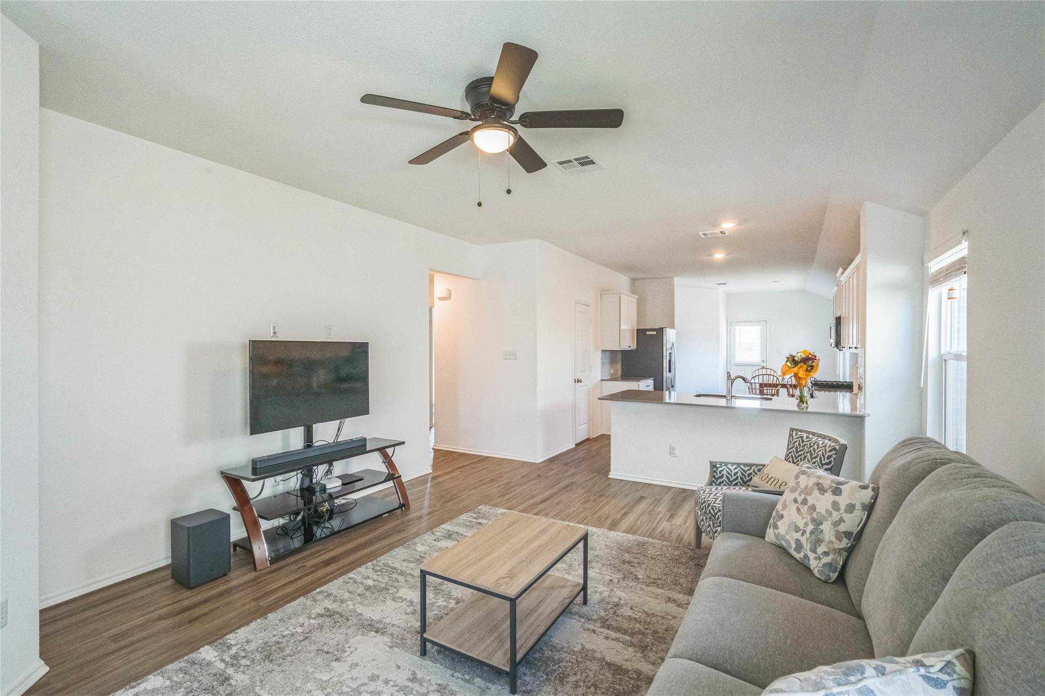 Hutto, TX 78634,136 Milliner LOOP