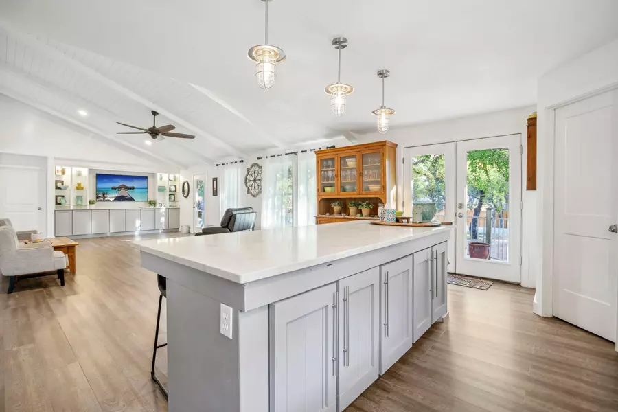 5604 Hudson Bend RD, Austin, TX 78734