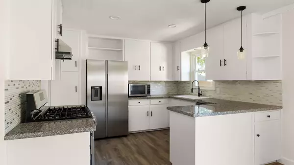 Austin, TX 78723,2118 Fordham LN