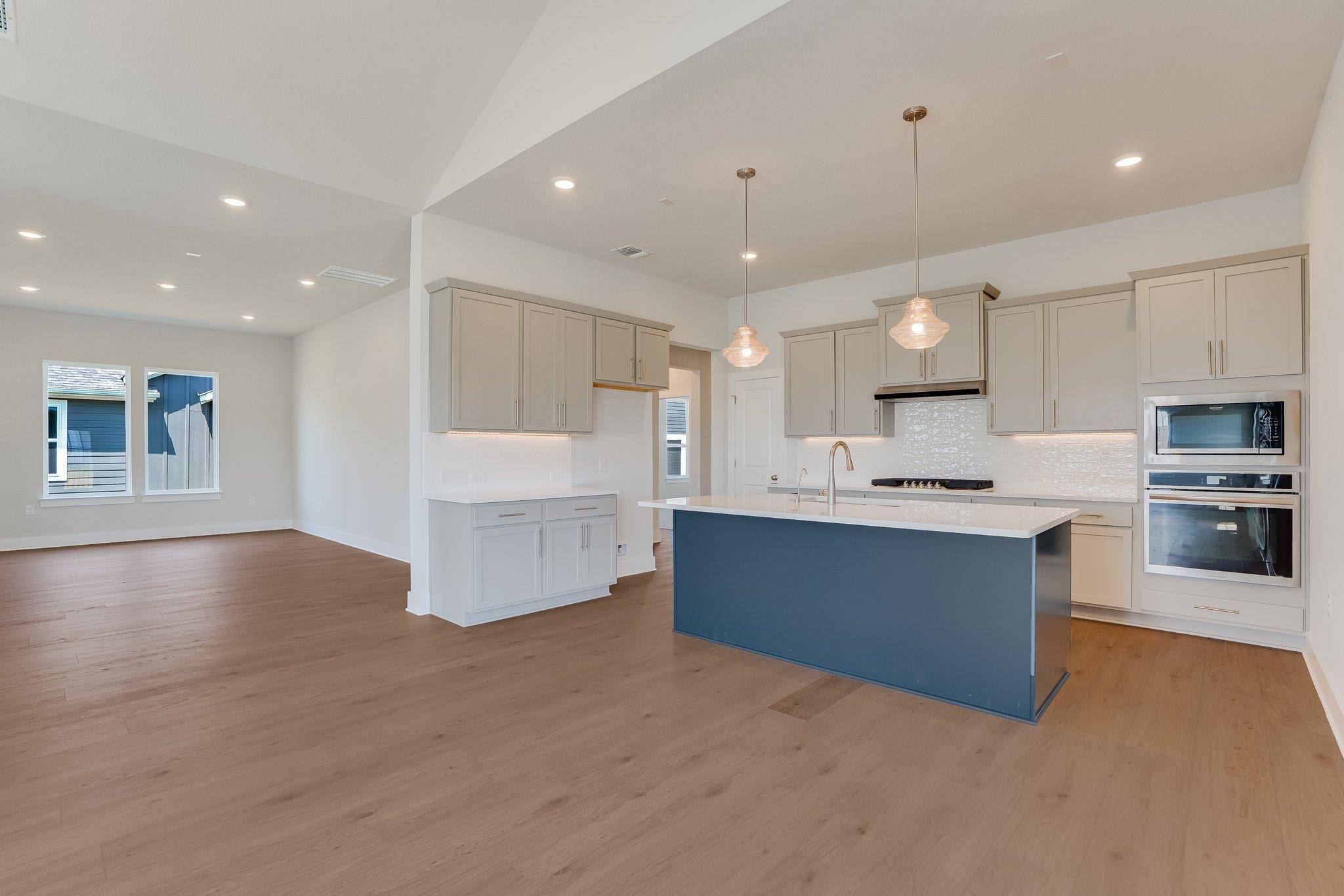Austin, TX 78744,8504 Dongan DR