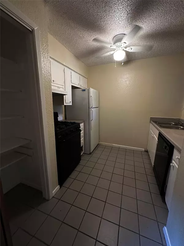 Austin, TX 78721,4302 Scottsdale RD