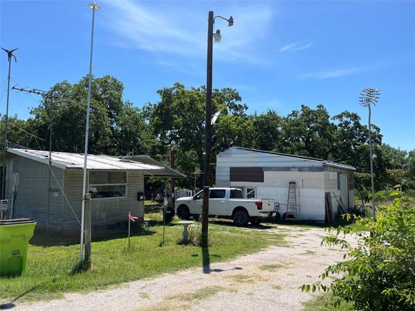 135 Belton ST, Mcdade, TX 78650