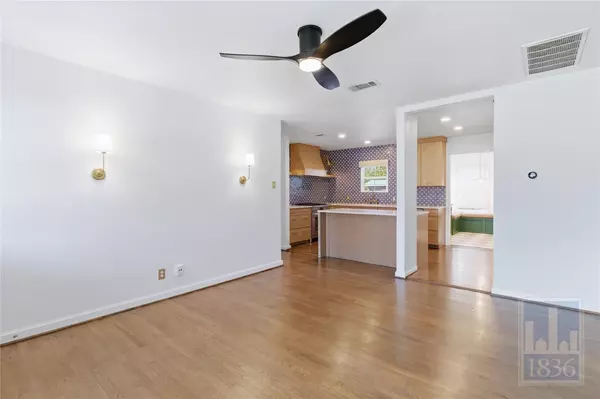 Austin, TX 78757,8324 Burrell DR