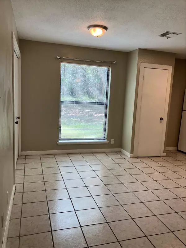 Lago Vista, TX 78645,20700-B Bonanza ST #B