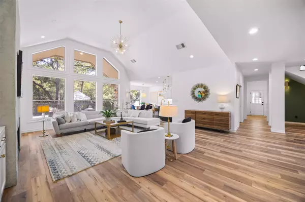 Austin, TX 78736,6601 Midwood PKWY