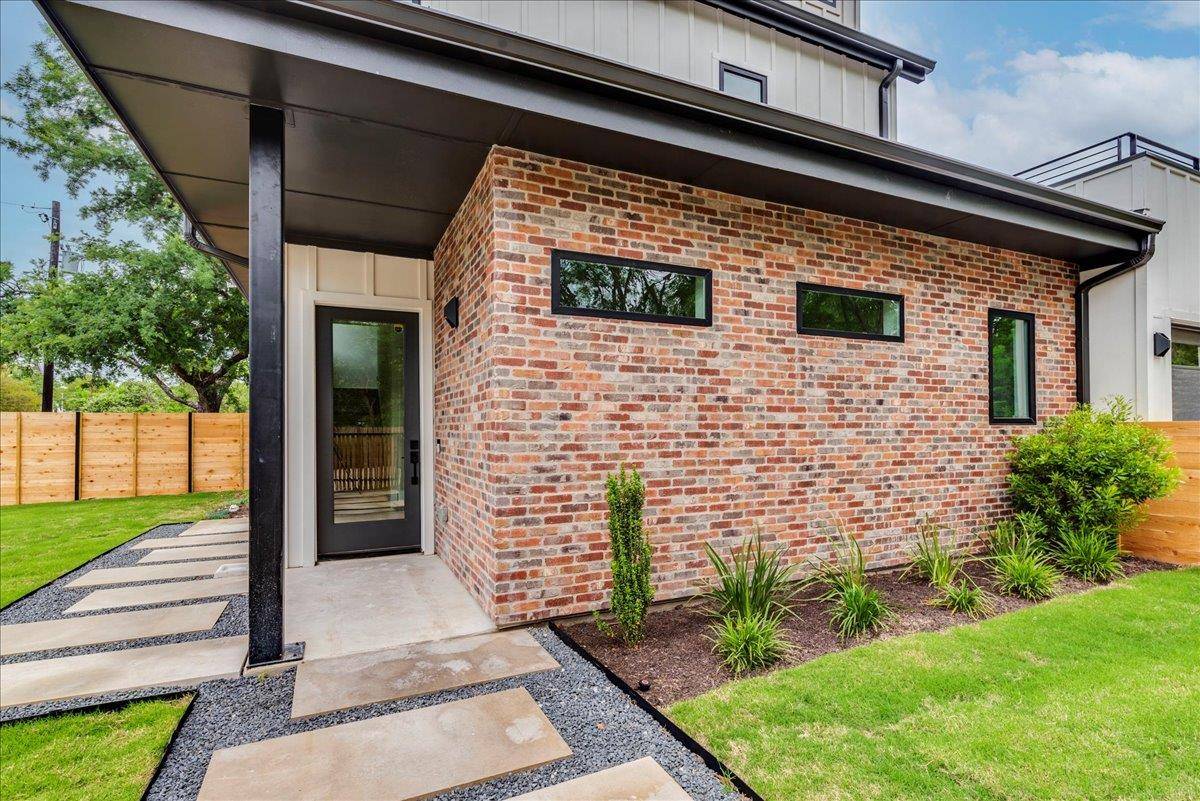 1713 E M Franklin Ave #1, Austin, TX 78721