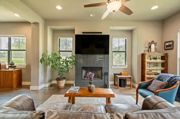 Austin, TX 78735,8200 Southwest PKWY #306