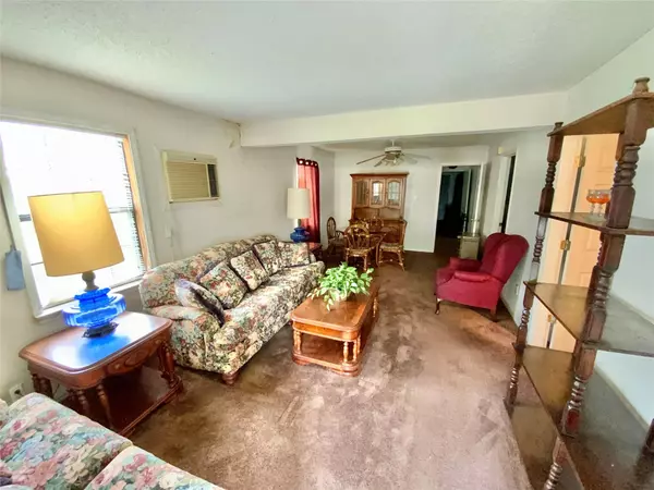 Taylor, TX 76574,1113 W 3rd ST