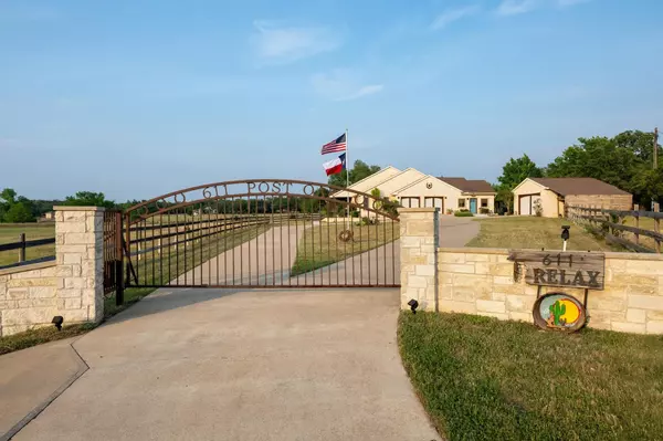 Dripping Springs, TX 78620,611 Post Oak DR