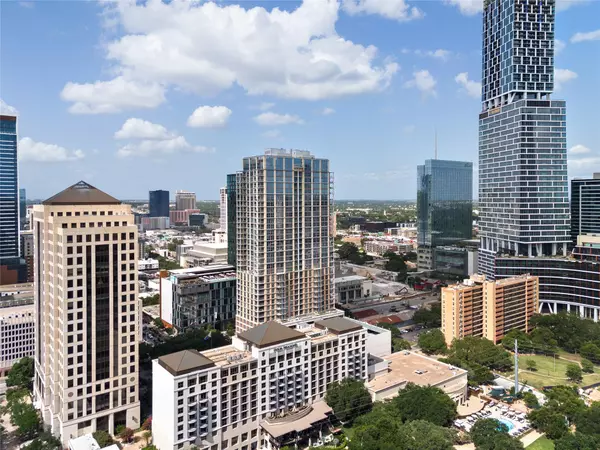 Austin, TX 78701,98 San Jacinto BLVD #1502