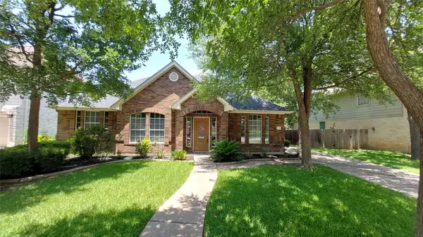 2002 Wood Glen DR, Round Rock, TX 78681