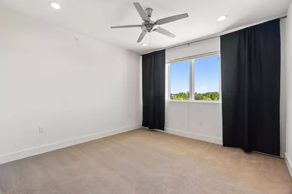 Austin, TX 78745,604 N Bluff DR #240