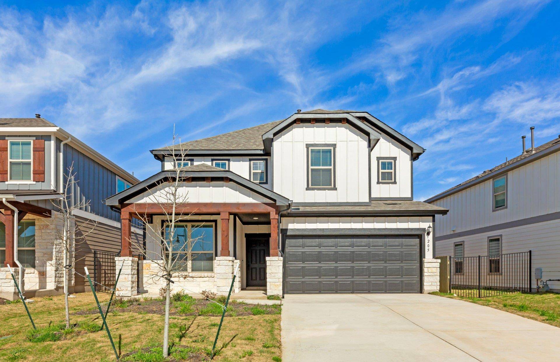 205 Redonda DR, Liberty Hill, TX 78642
