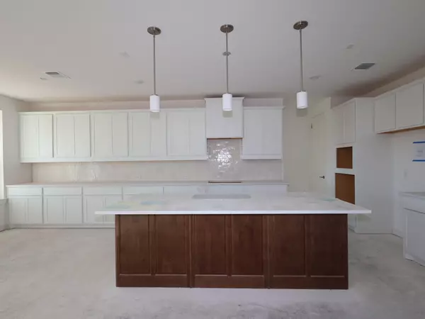 Leander, TX 78641,2008 Lolo LN