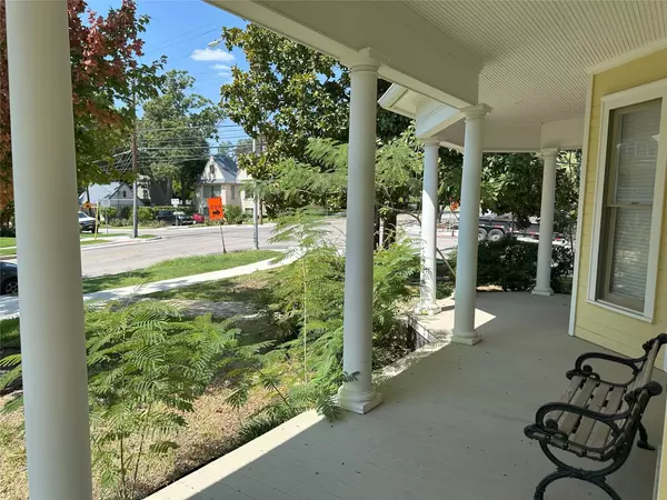 Austin, TX 78701,1611 West Ave