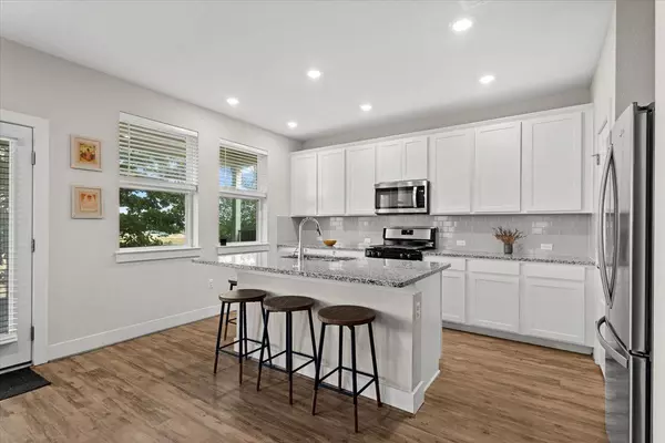 Austin, TX 78744,7110 Silver Star LN #72