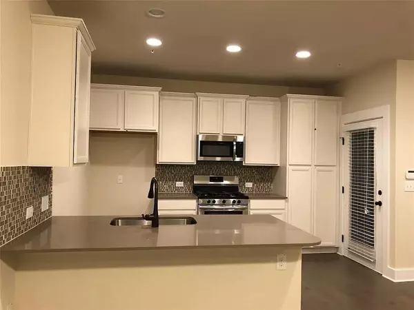 Austin, TX 78757,7502 Wolverine ST