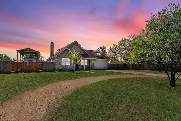 New Braunfels, TX 78130,884 E Torrey ST