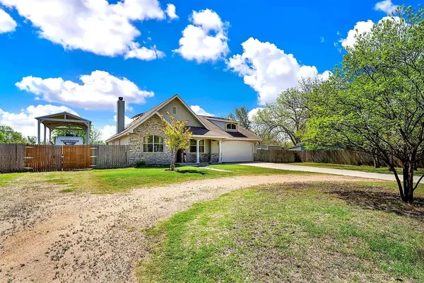 New Braunfels, TX 78130,884 E Torrey ST
