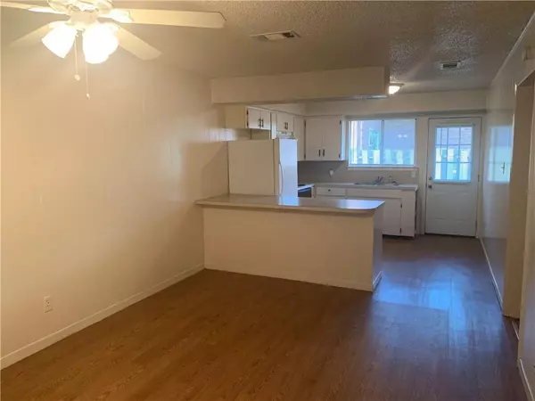 Bastrop, TX 78602,908 Emile ST #10