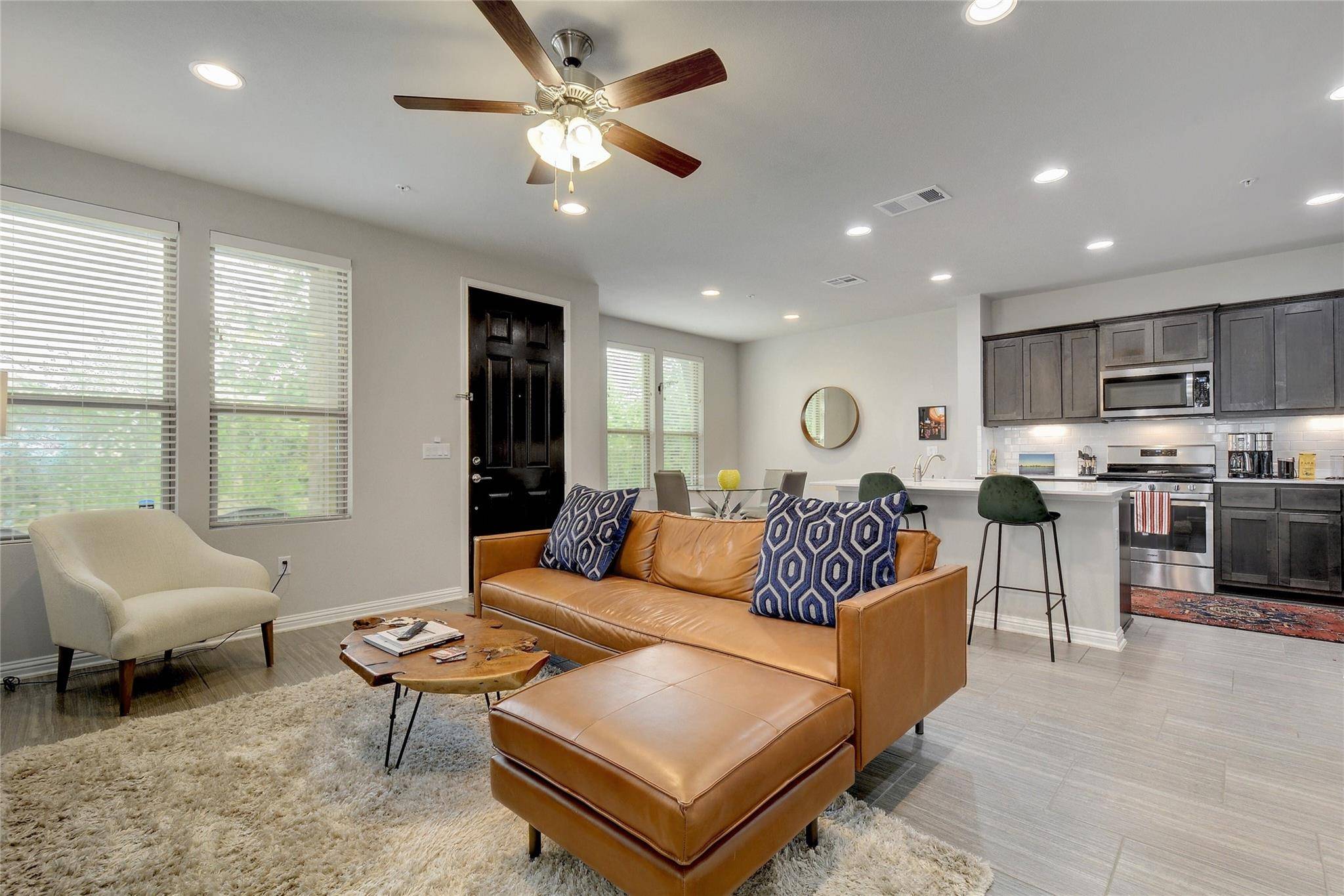 Austin, TX 78741,6814 E Riverside DR #91