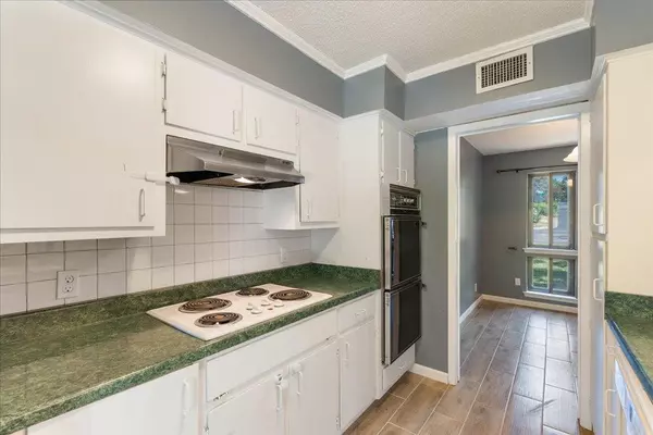 Austin, TX 78736,7221 Scenic Brook DR