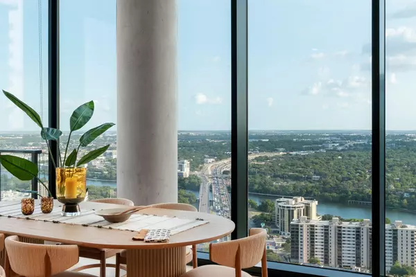 Austin, TX 78701,84 East Ave #4004