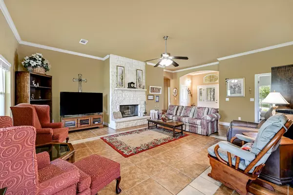 Burnet, TX 78611,217 Circle Oaks DR