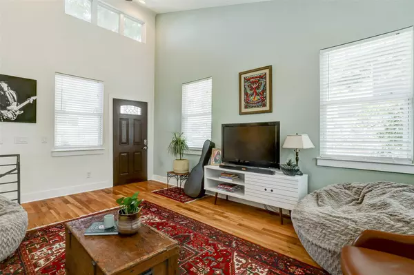 Austin, TX 78702,1161 Ridgeway DR