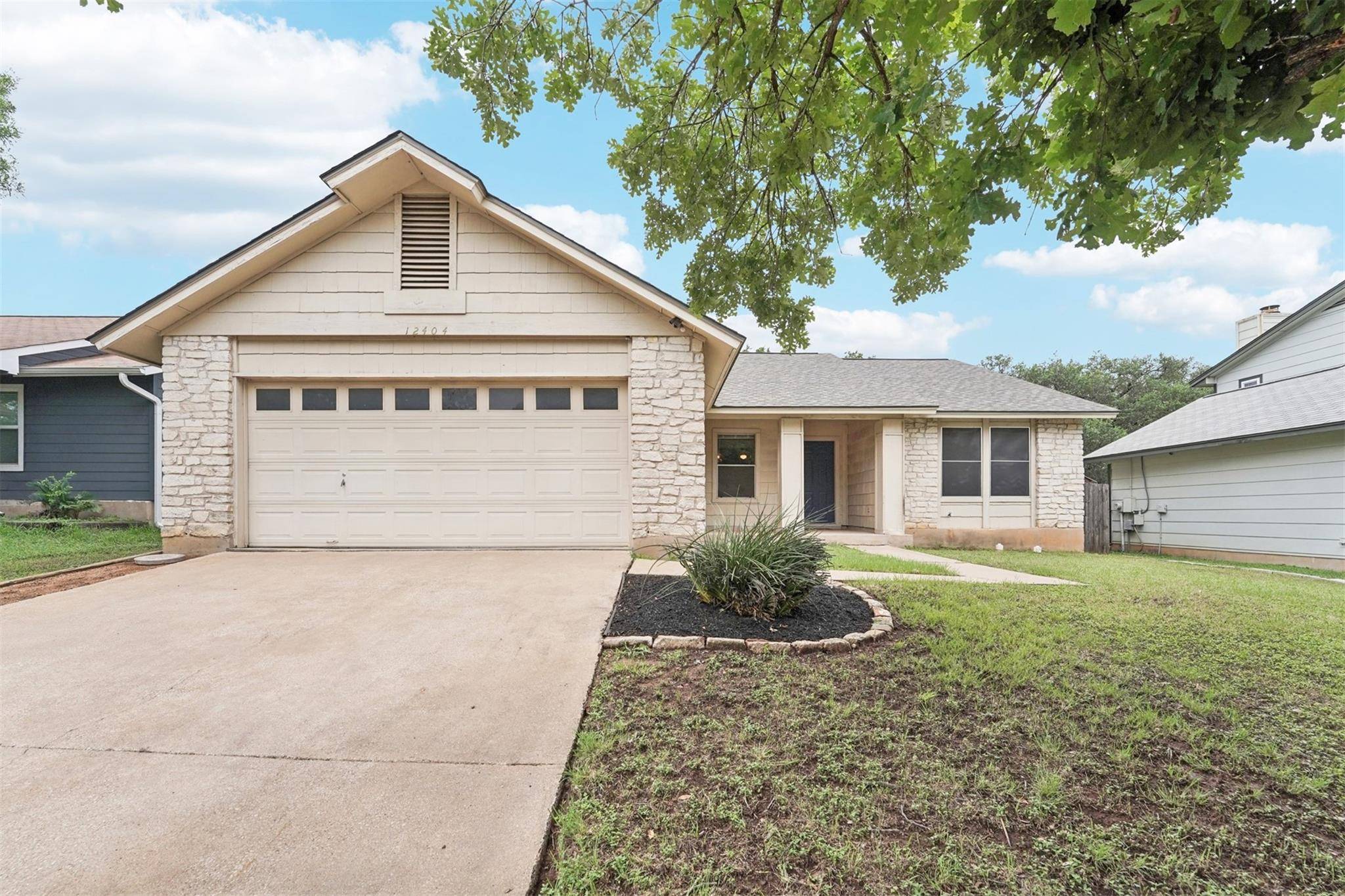 12404 Wycliff LN, Austin, TX 78727