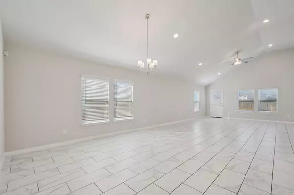 Georgetown, TX 78628,112 Comet Pointe DR