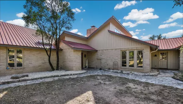 18205 Ridge RD, Lago Vista, TX 78645