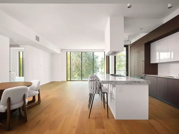 1211 W Riverside DR #4D, Austin, TX 78704