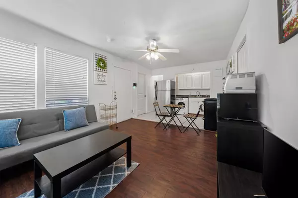 Austin, TX 78705,1010 W 23rd ST #16