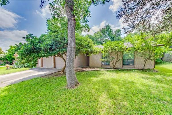 7309 Whispering Oaks DR, Austin, TX 78745
