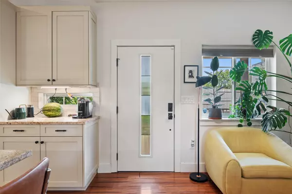 Austin, TX 78702,2205 Sl Davis Ave #2